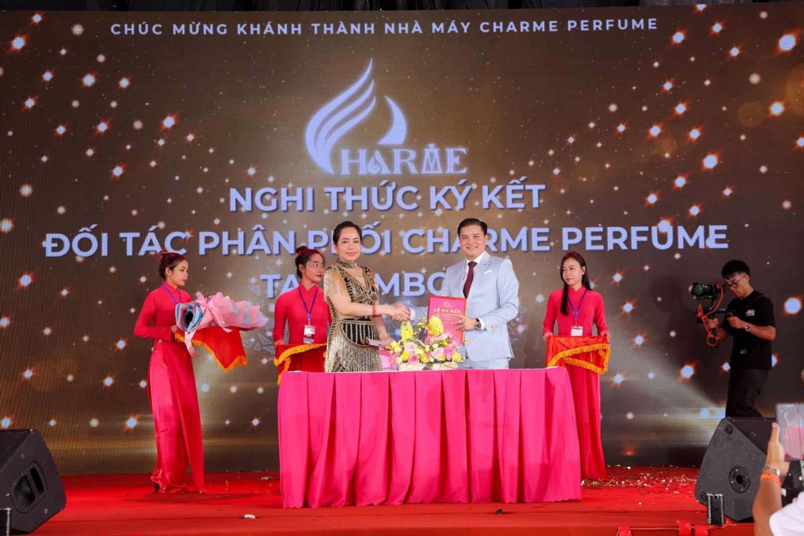 Cooperation signing ceremony between Charme Perfurme company and partners from Cambodia.